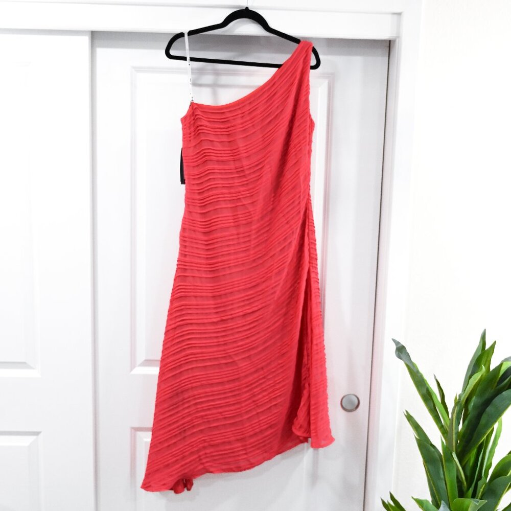 Tadashi Shoji Size 12 Coral Textured One Shoulder Knee Length Dress NWT